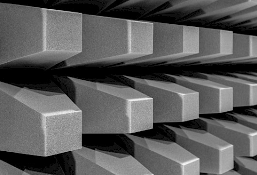 Pyramidenstumpfförmige E&C Polyurethan-Absorber